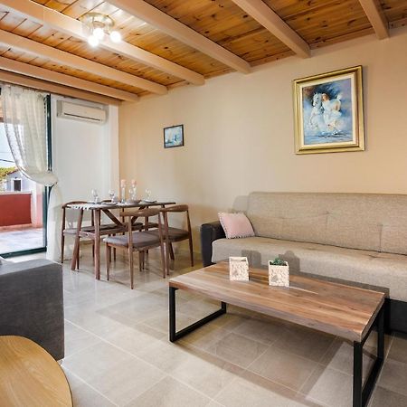 Vasilikos Garden Suites Екстериор снимка