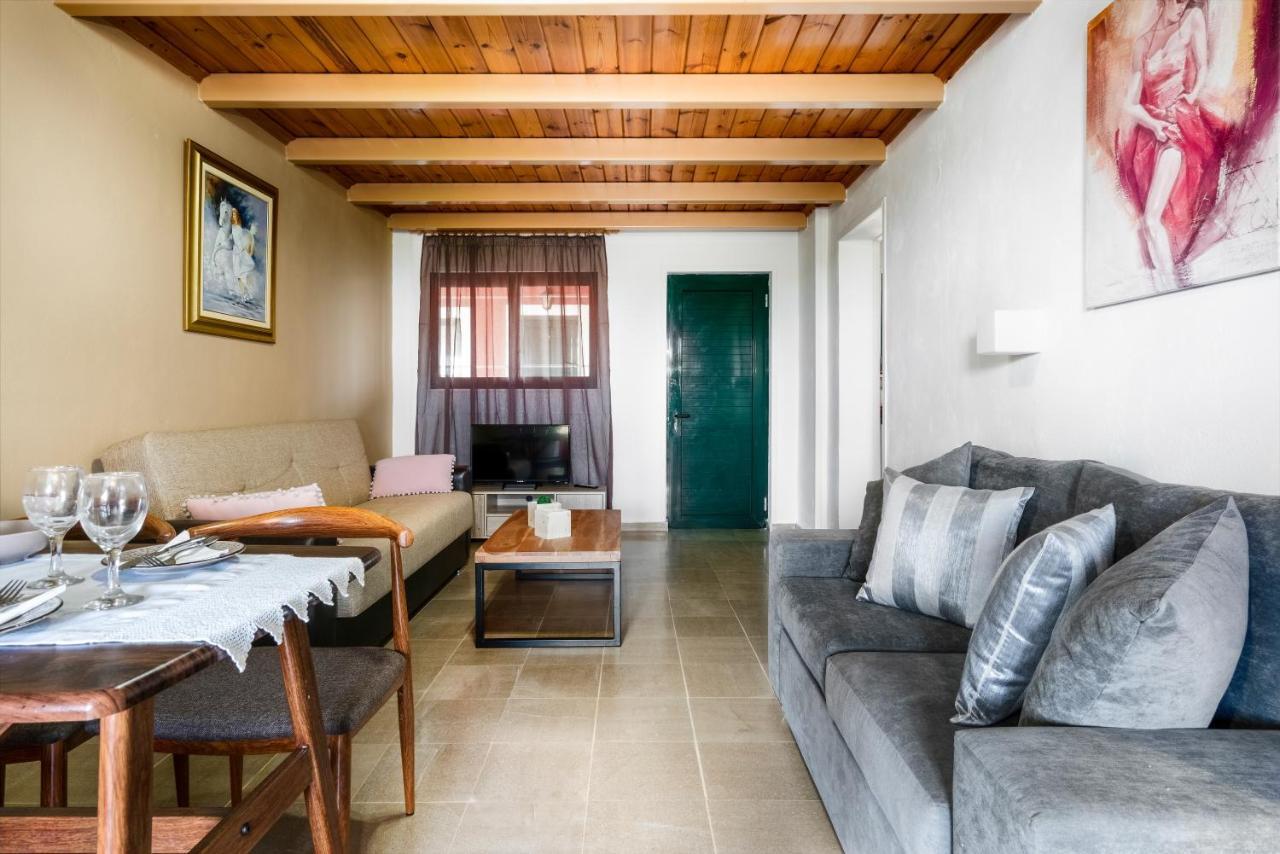 Vasilikos Garden Suites Екстериор снимка
